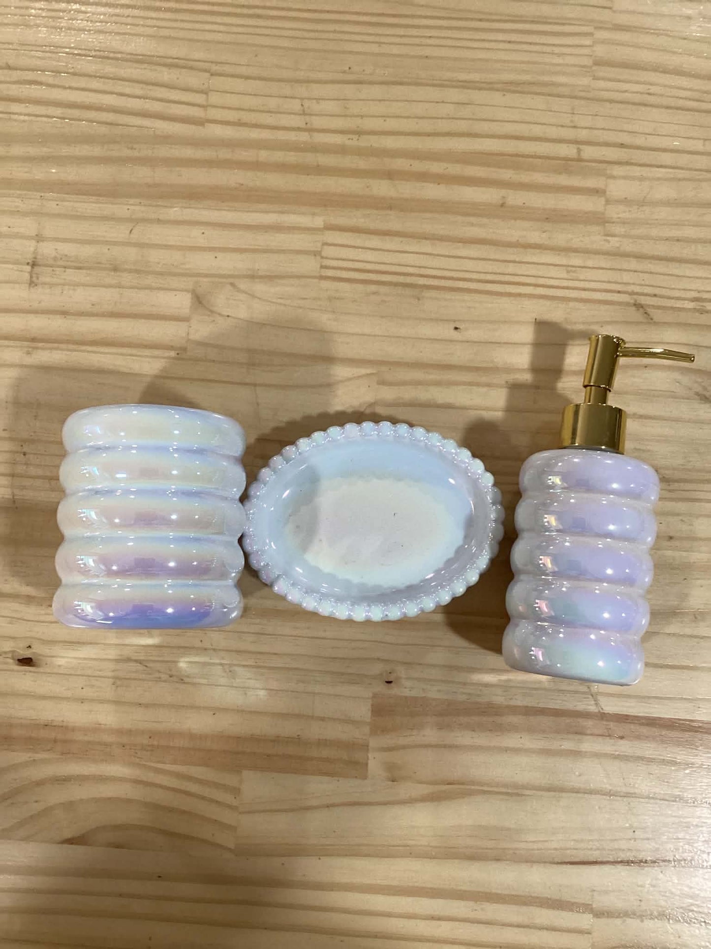 3-Piece Iridescent Ceramic Bathroom Accessory Set