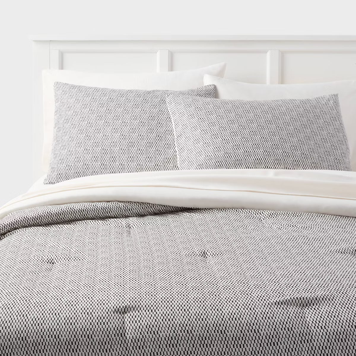 Twin/Twin XL - Printed Comforter Set - Room Essentials Room Essentials